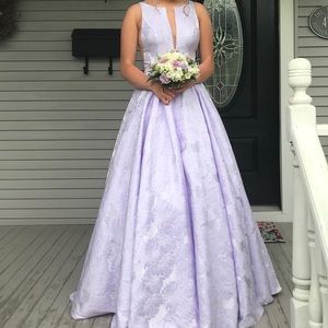 Stunning sherri hill purple prom dress